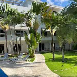 https://new-garden-hotel.greaterantilleshotels.net