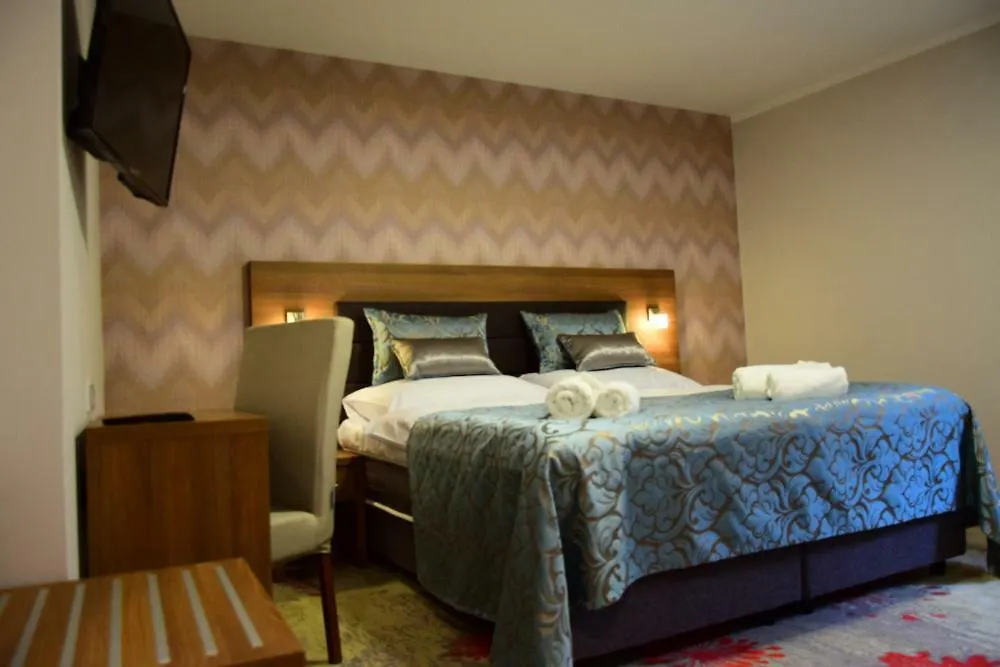 Hotel Prague Star