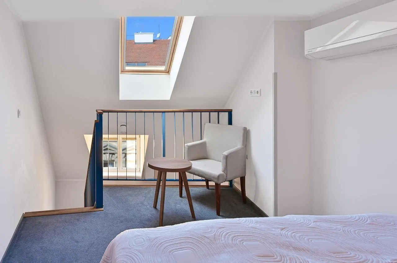 Hotel Prague Star
