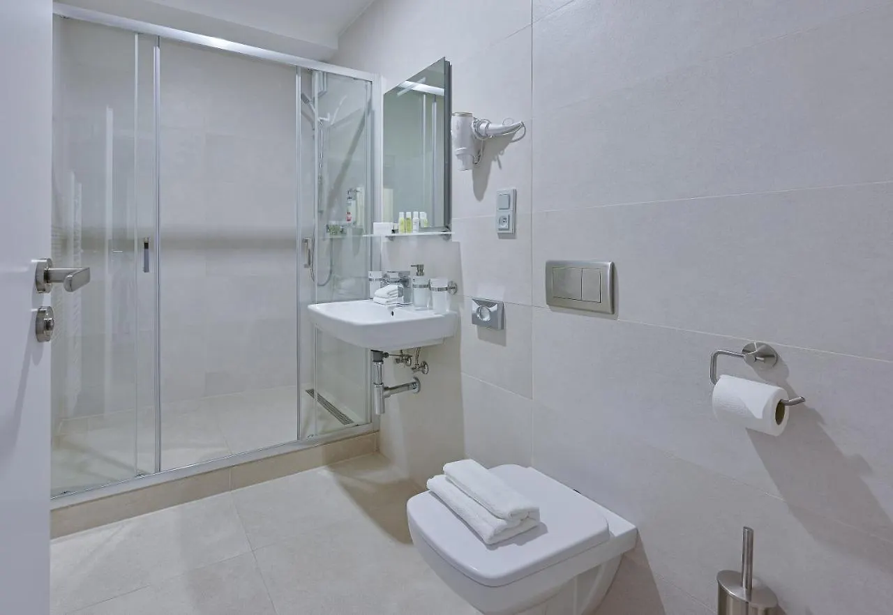 Hotel Prague Star