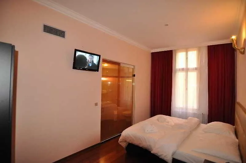 Hotel Prague Star